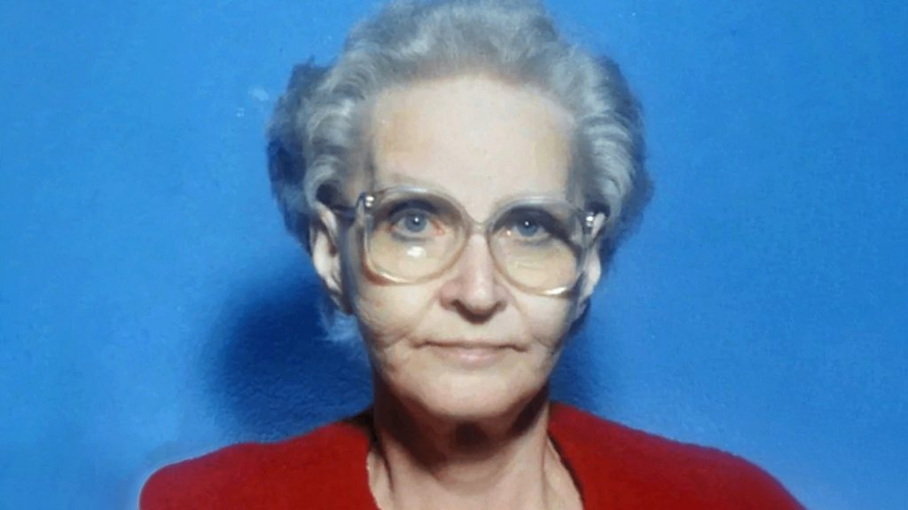 KILLER PROFILES: Dorthea Puente - The Grandmother Who Buried Her Tenants in the Backyard
